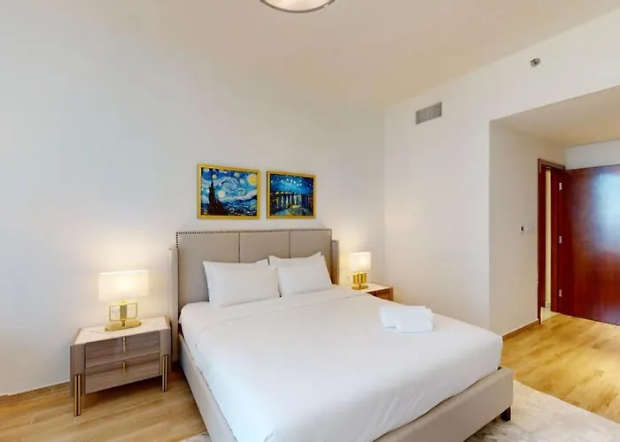 Meera Tower - Sleek One Bedroom