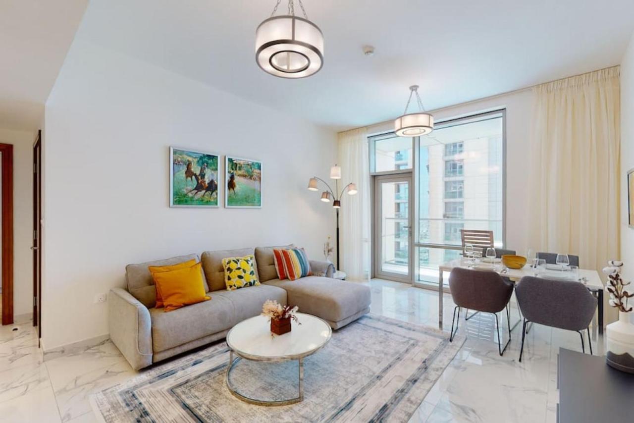 Meera Tower - Sleek One Bedroom Appartement